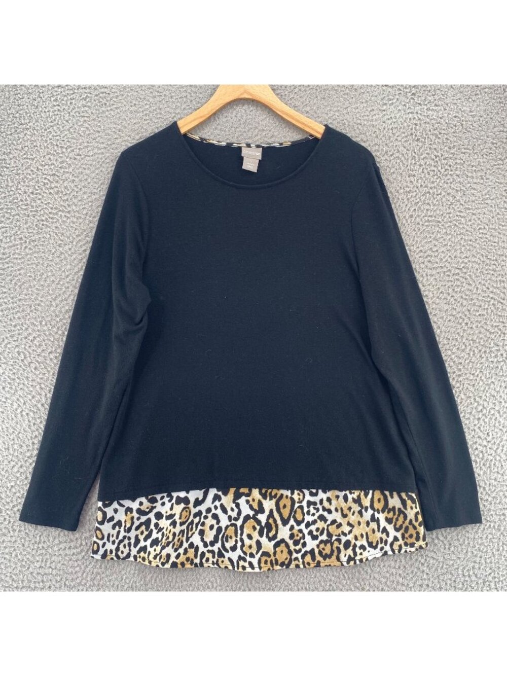 Chicos Top Womens 1 US Medium Black Leopard Print Hem Long Sleeves Stretch Knit